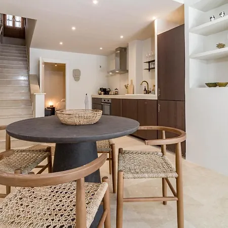 Apartment Fully Renovated Modern 2 Bedroom In Aloha Pueblo *